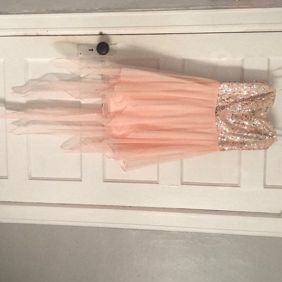 Homecoming dress - Picture 2 of 2